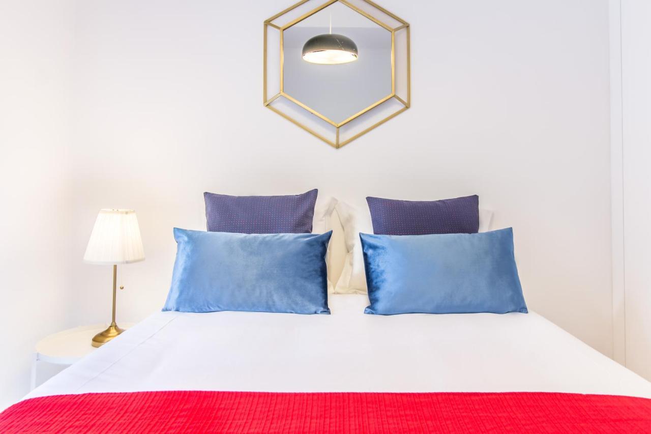 Santos Blue Tiles Apartment *