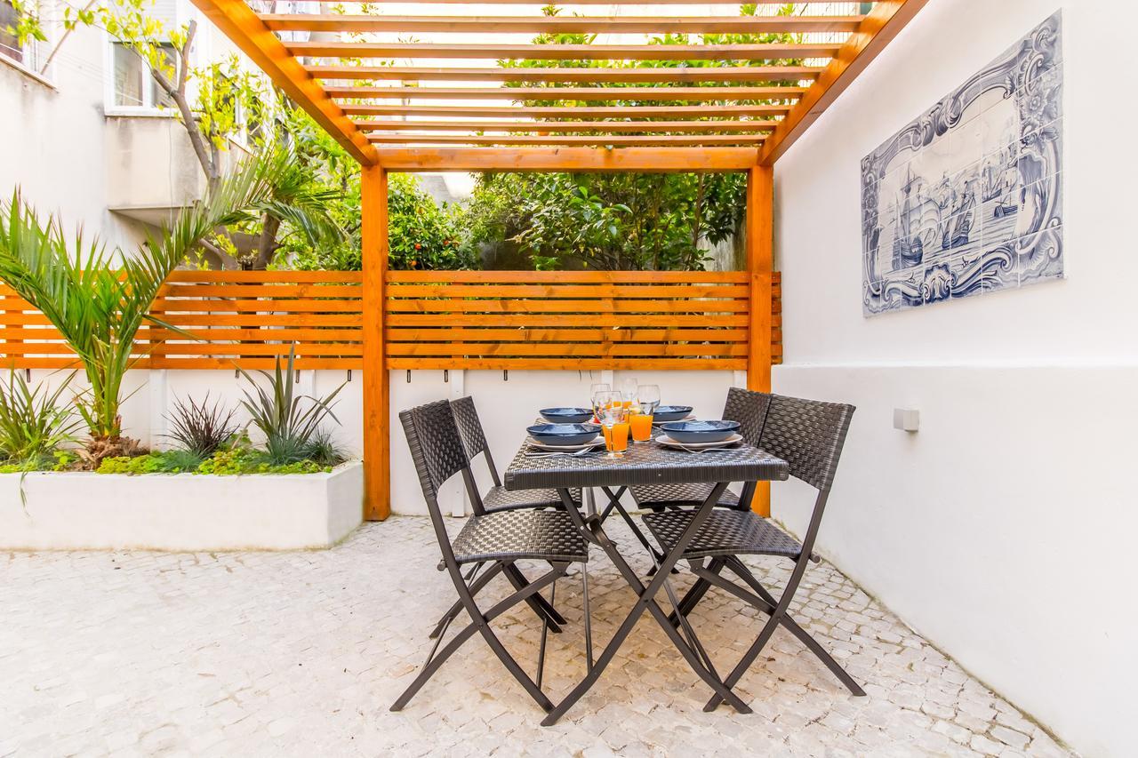 Apartment Santos Blue Tiles *