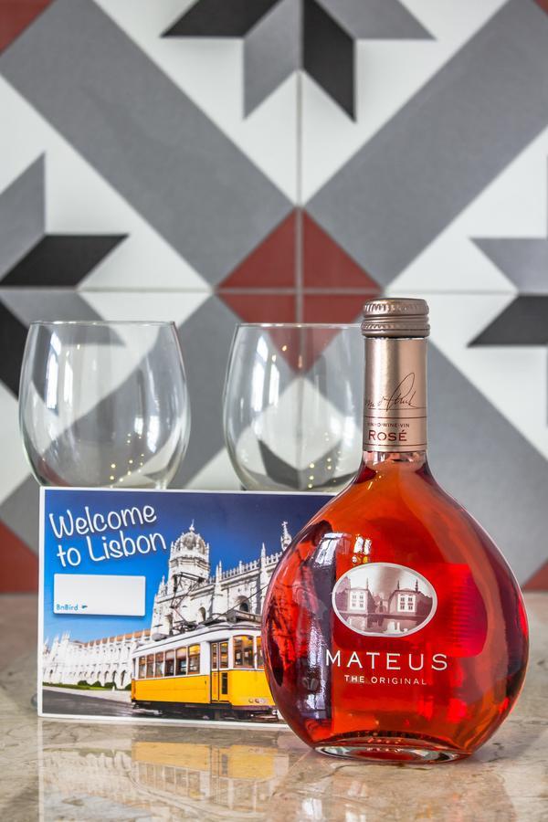 Santos Blue Tiles Apartment Lisbon
